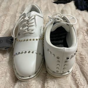 G/FORE WOMENS GOLF SHOE…brand new size 8